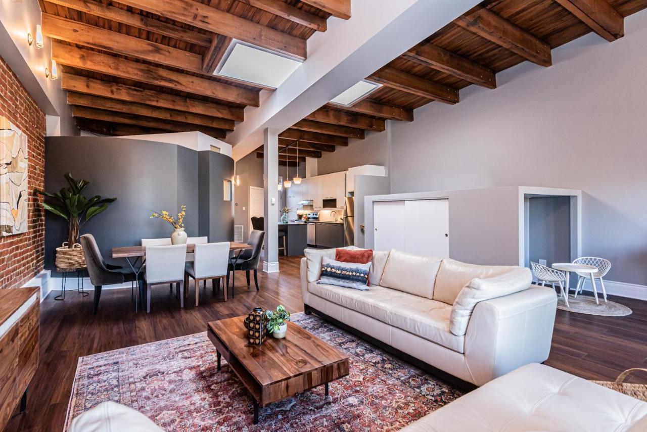 Family Friendly 3-bedroom Beauty In Le Plateau By Denstays Montréal