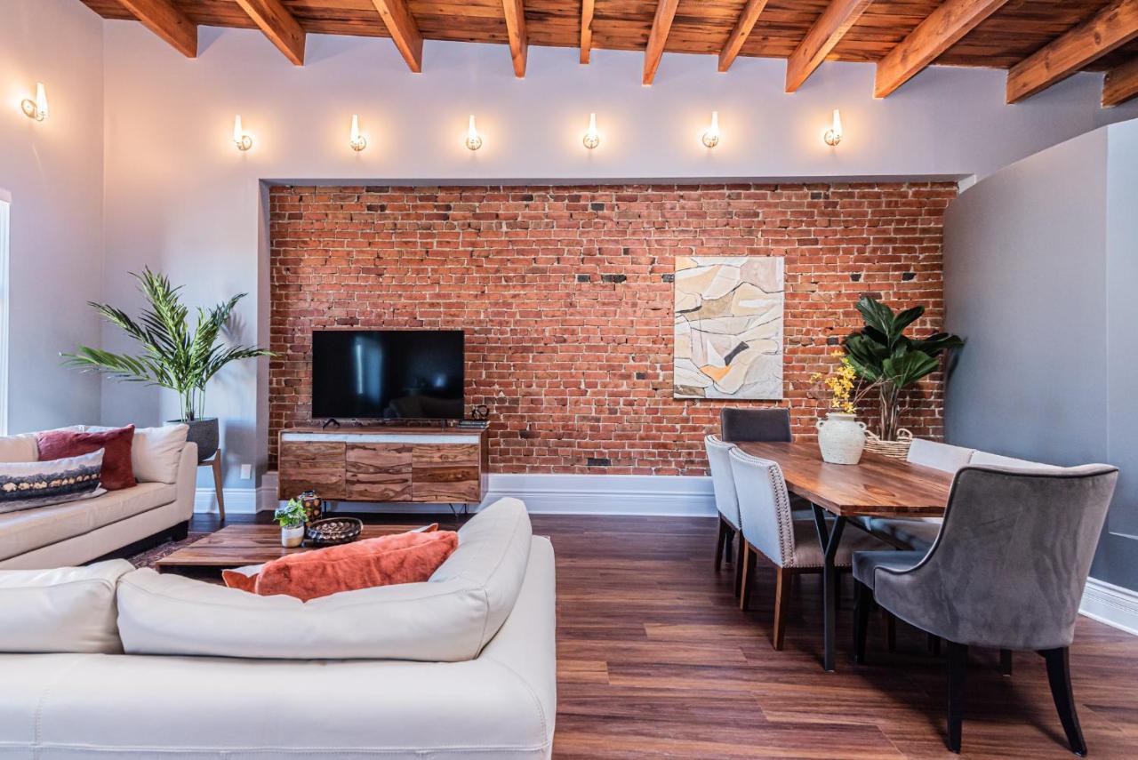 Appartement Family Friendly 3-bedroom Beauty In Le Plateau By Denstays