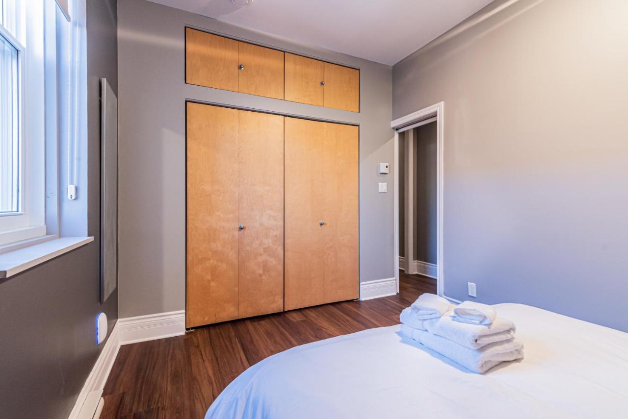 Family Friendly 3-bedroom Beauty In Le Plateau By Denstays Montréal