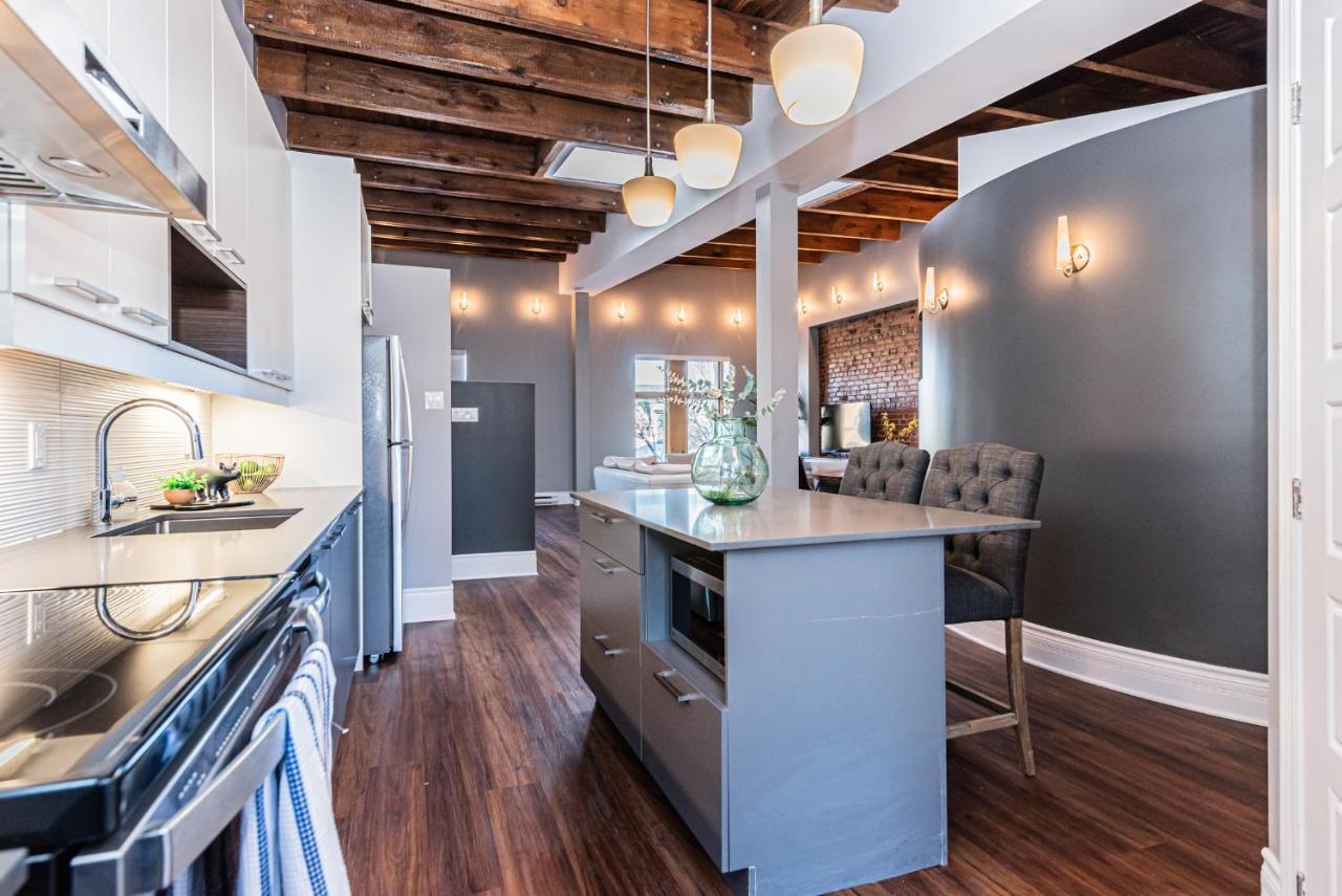 Family Friendly 3-bedroom Beauty In Le Plateau By Denstays Montréal